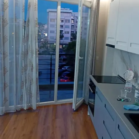 Apartament 民宿 *